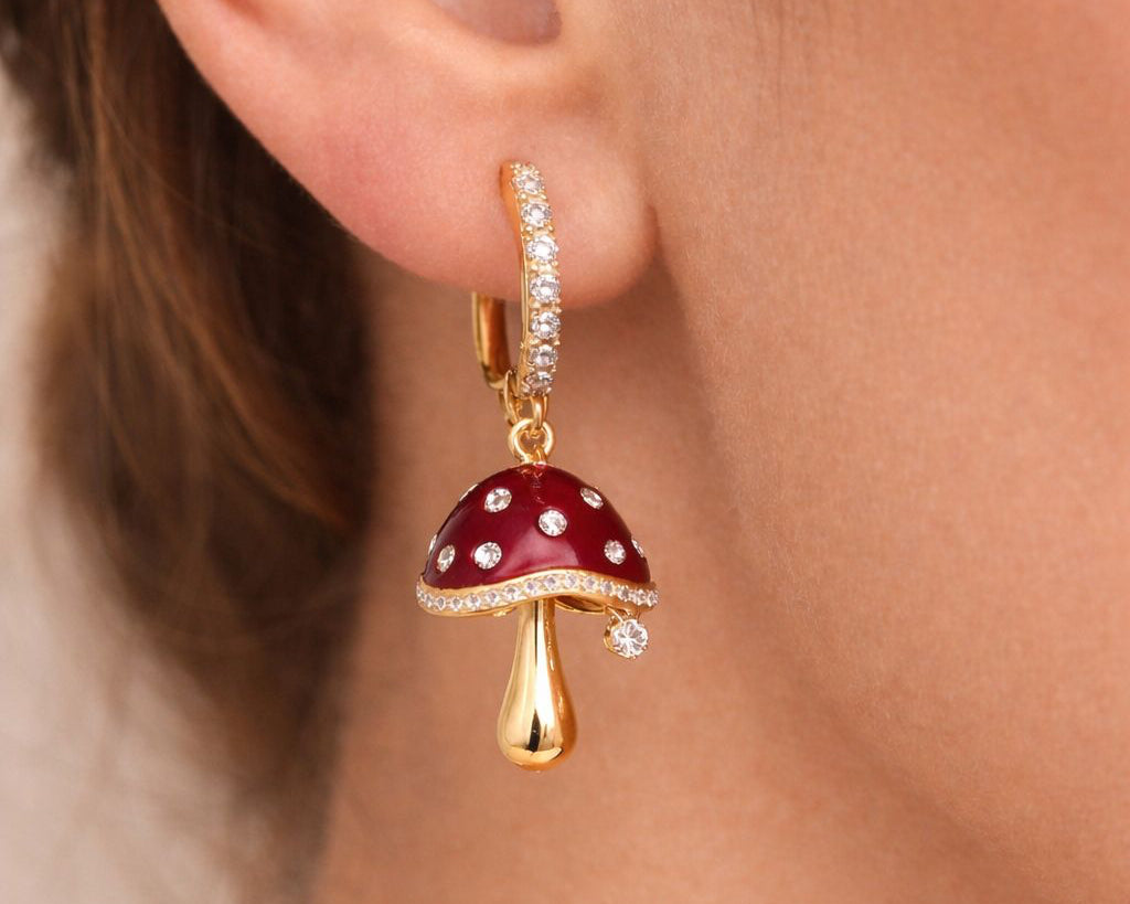 Amorisse Earrings 🍄